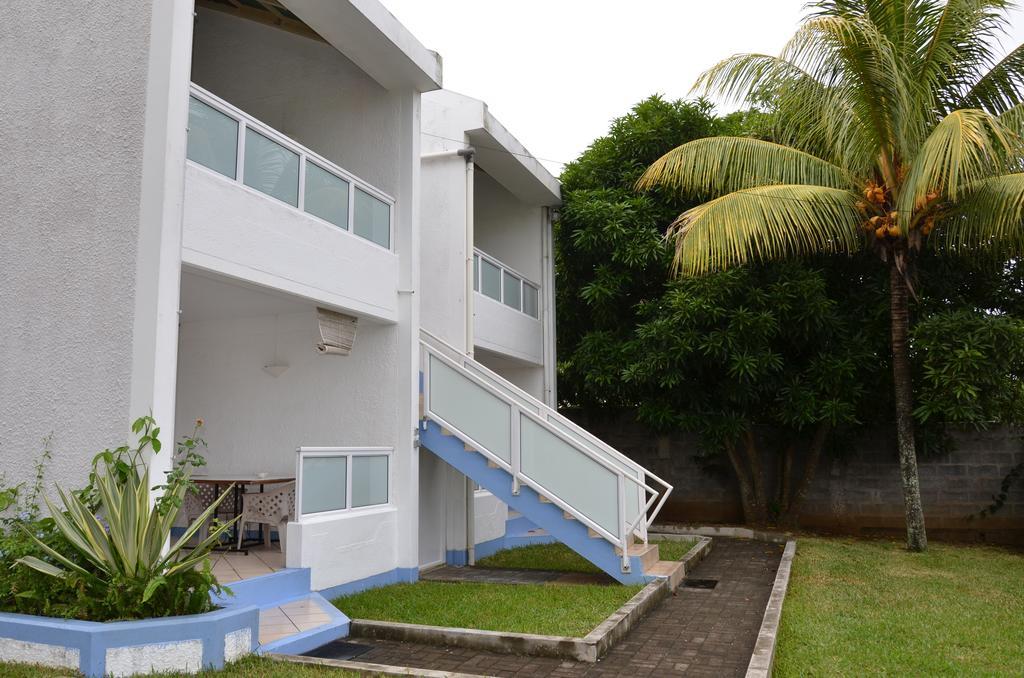 Les Gentilhommieres Guest House Trou-aux-Biches Exterior foto