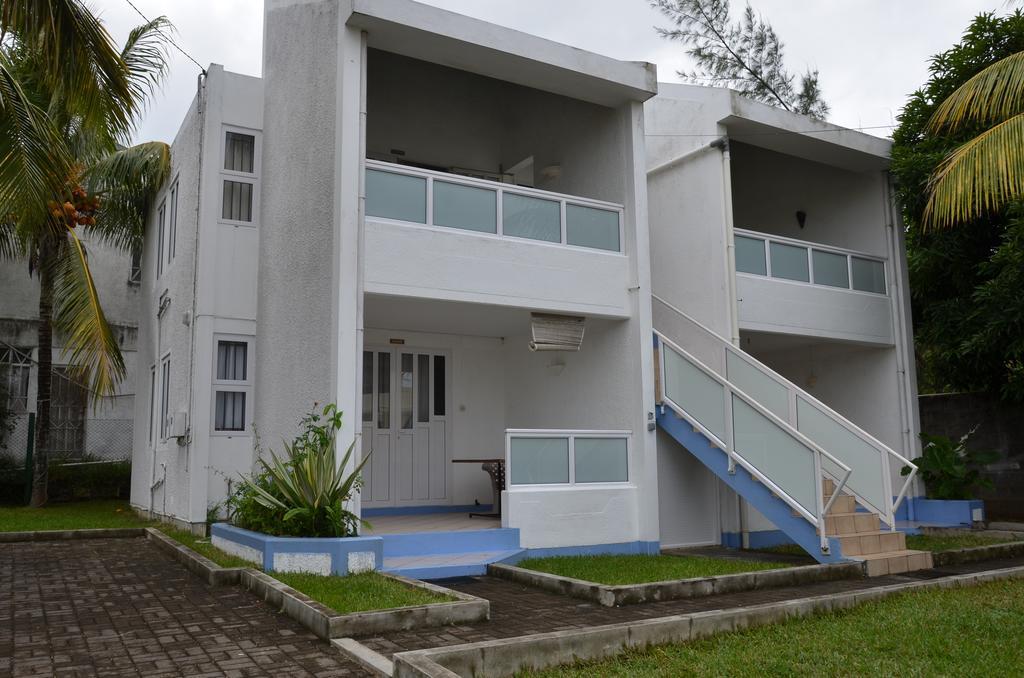 Les Gentilhommieres Guest House Trou-aux-Biches Exterior foto