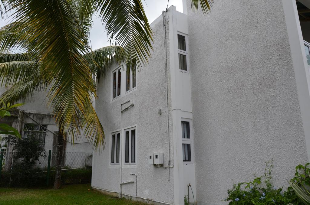 Les Gentilhommieres Guest House Trou-aux-Biches Exterior foto
